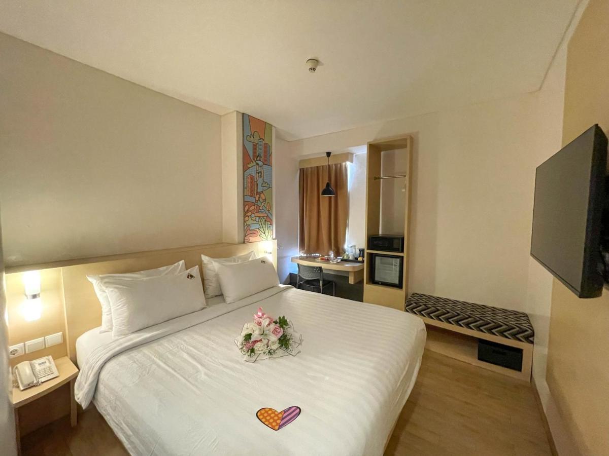 Maxone Premier Melawai Hotel Jacarta Quarto foto