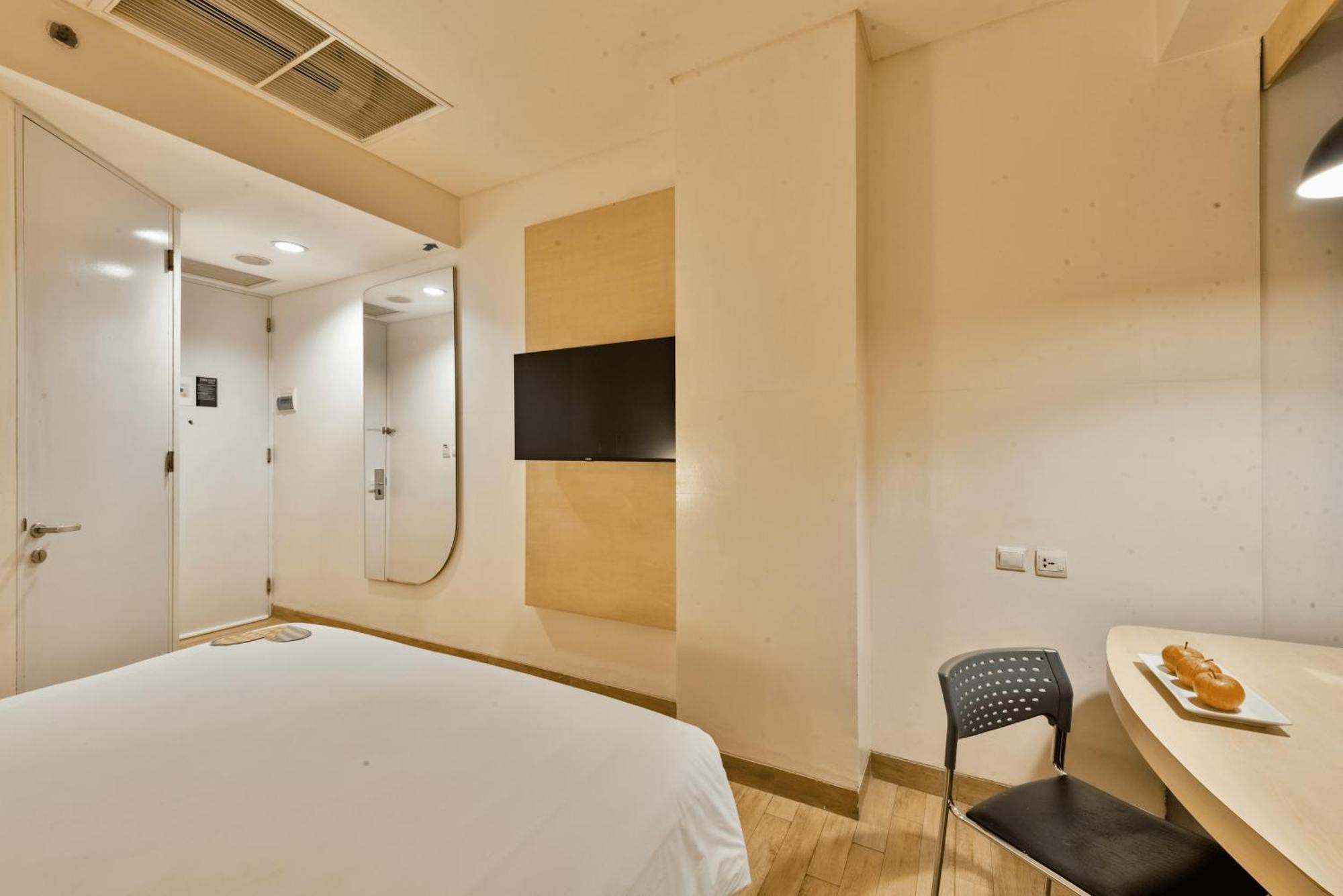 Maxone Premier Melawai Hotel Jacarta Exterior foto